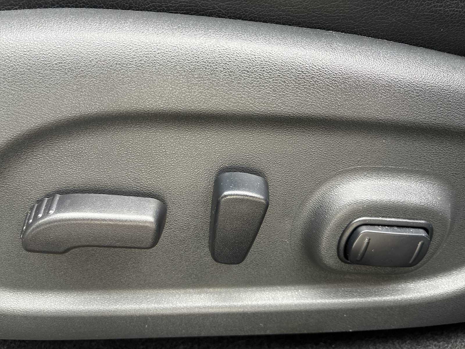 Thumbnail: 2019 Nissan Pathfinder - 14