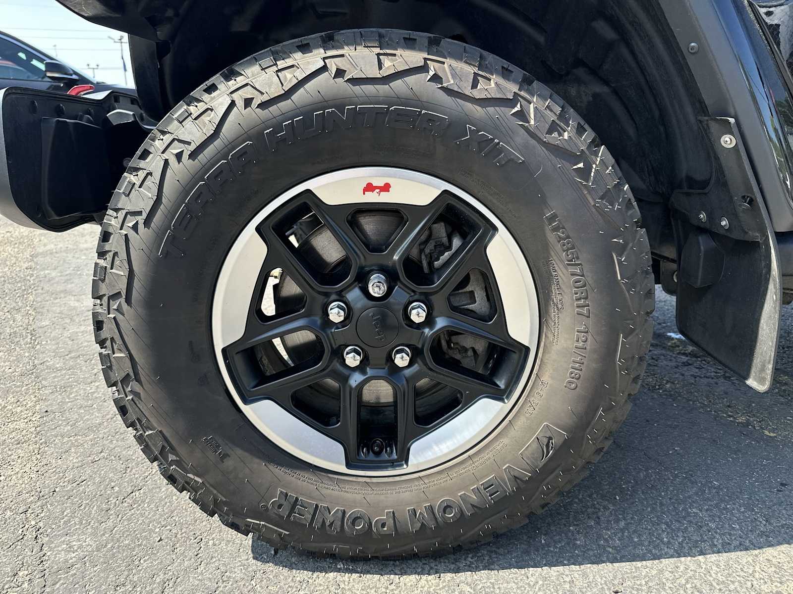 Thumbnail: 2020 Jeep Wrangler - 17