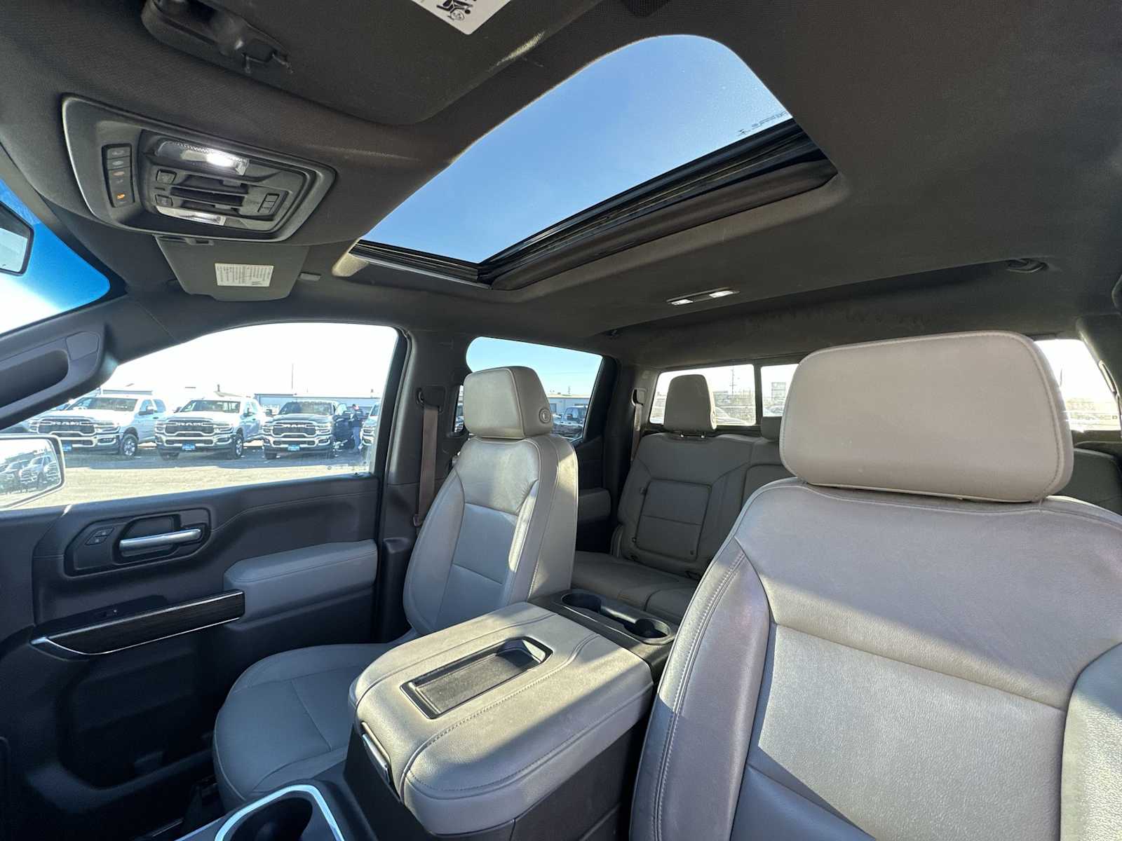 Thumbnail: 2019 Chevrolet Silverado 1500 - 16