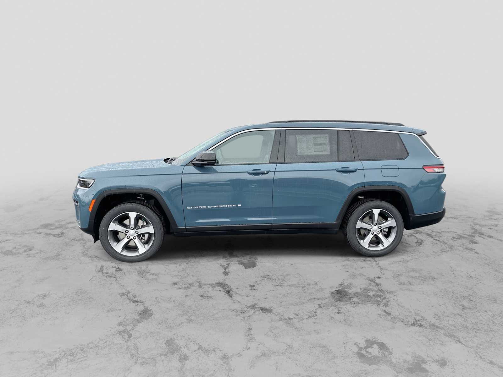 Thumbnail: 2026 Jeep Grand Cherokee - 5