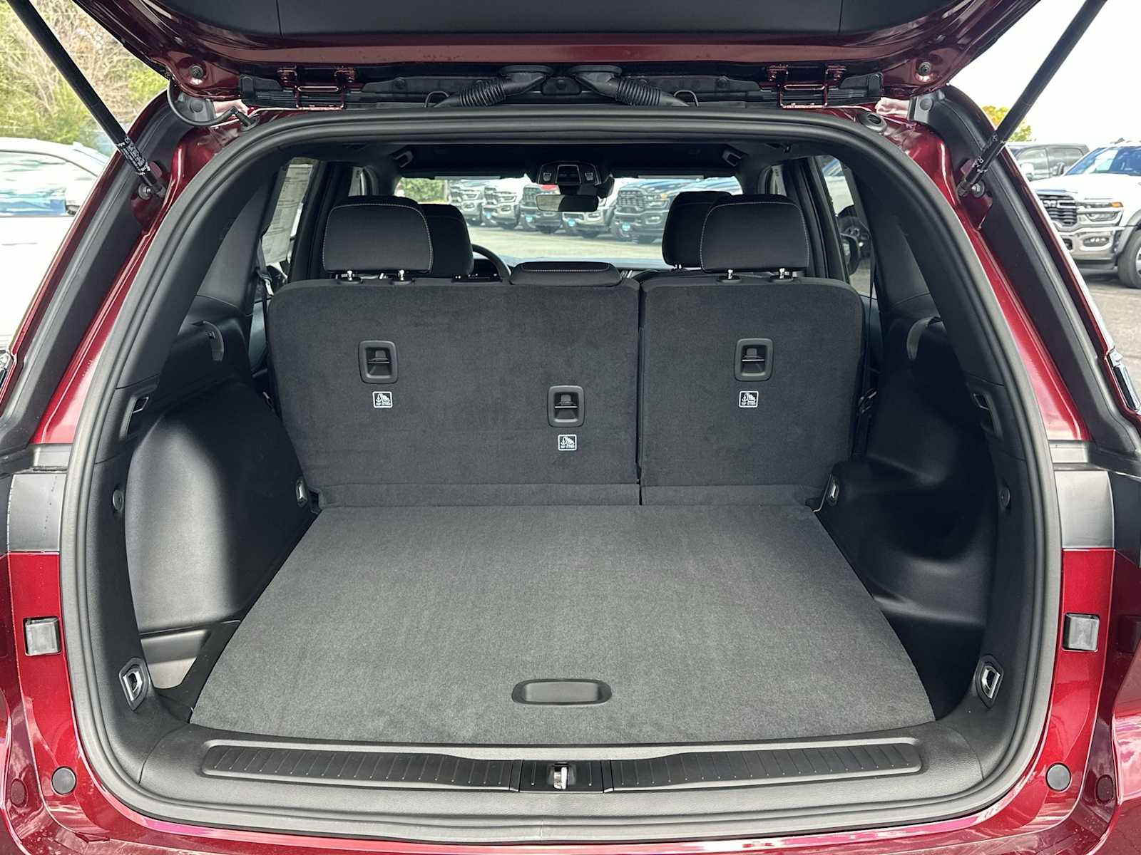 Thumbnail: 2025 Jeep Grand Cherokee - 18