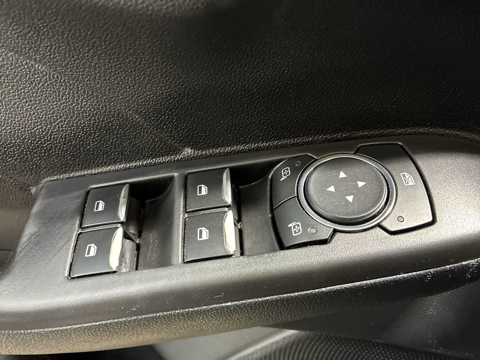 Thumbnail: 2021 Ford Escape - 15