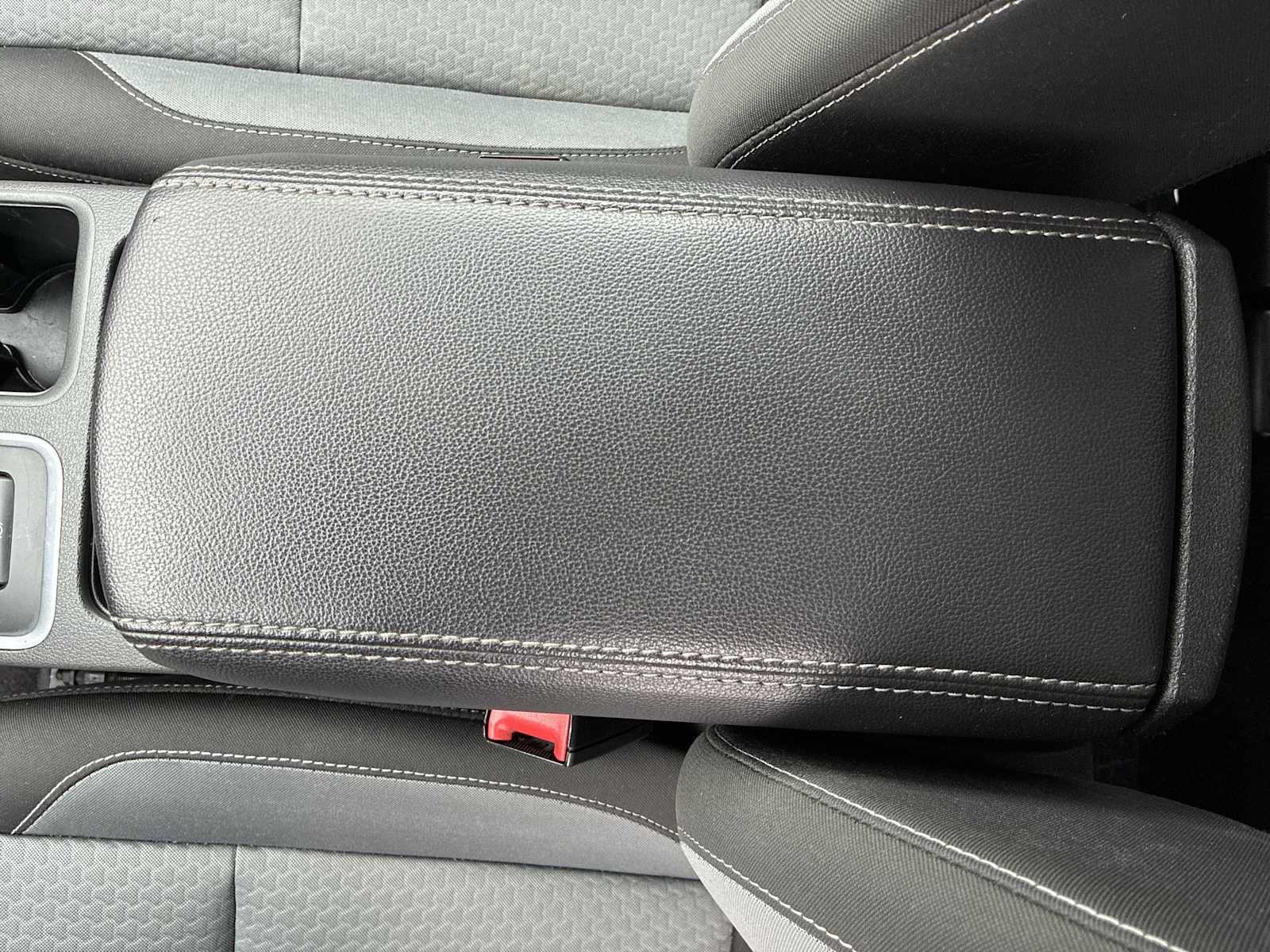 Thumbnail: 2018 Ford Escape - 21