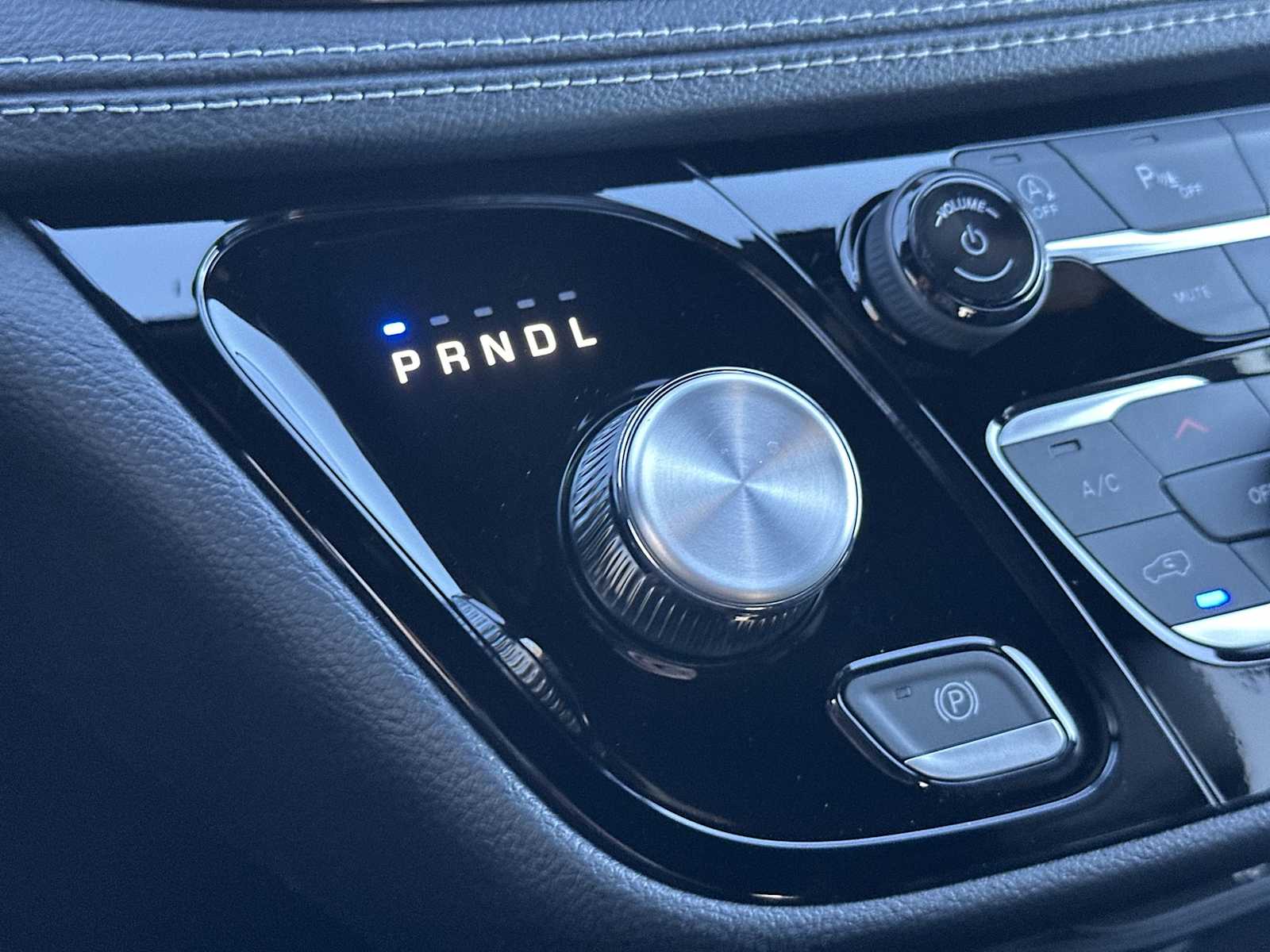 Thumbnail: 2026 Chrysler Pacifica - 19