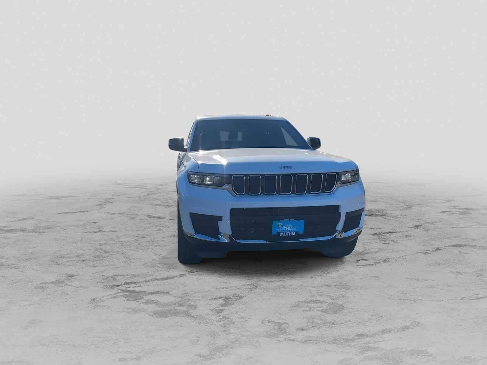 Thumbnail: 2025 Jeep Grand Cherokee - 3