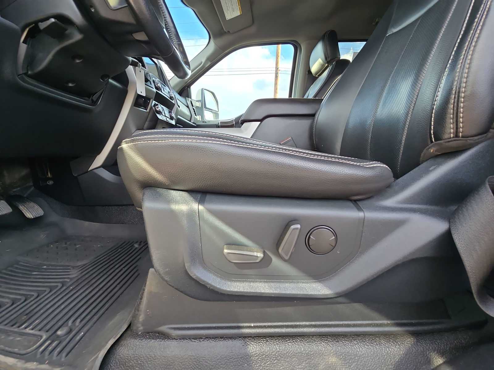 Thumbnail: 2020 Ford F-350 - 14