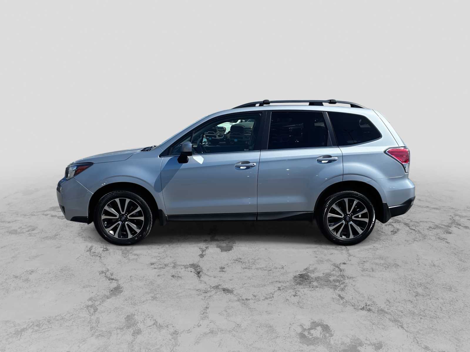 Thumbnail: 2017 Subaru Forester - 5