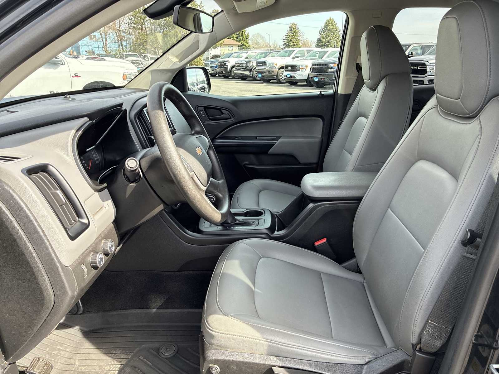 Thumbnail: 2021 Chevrolet Colorado - 13