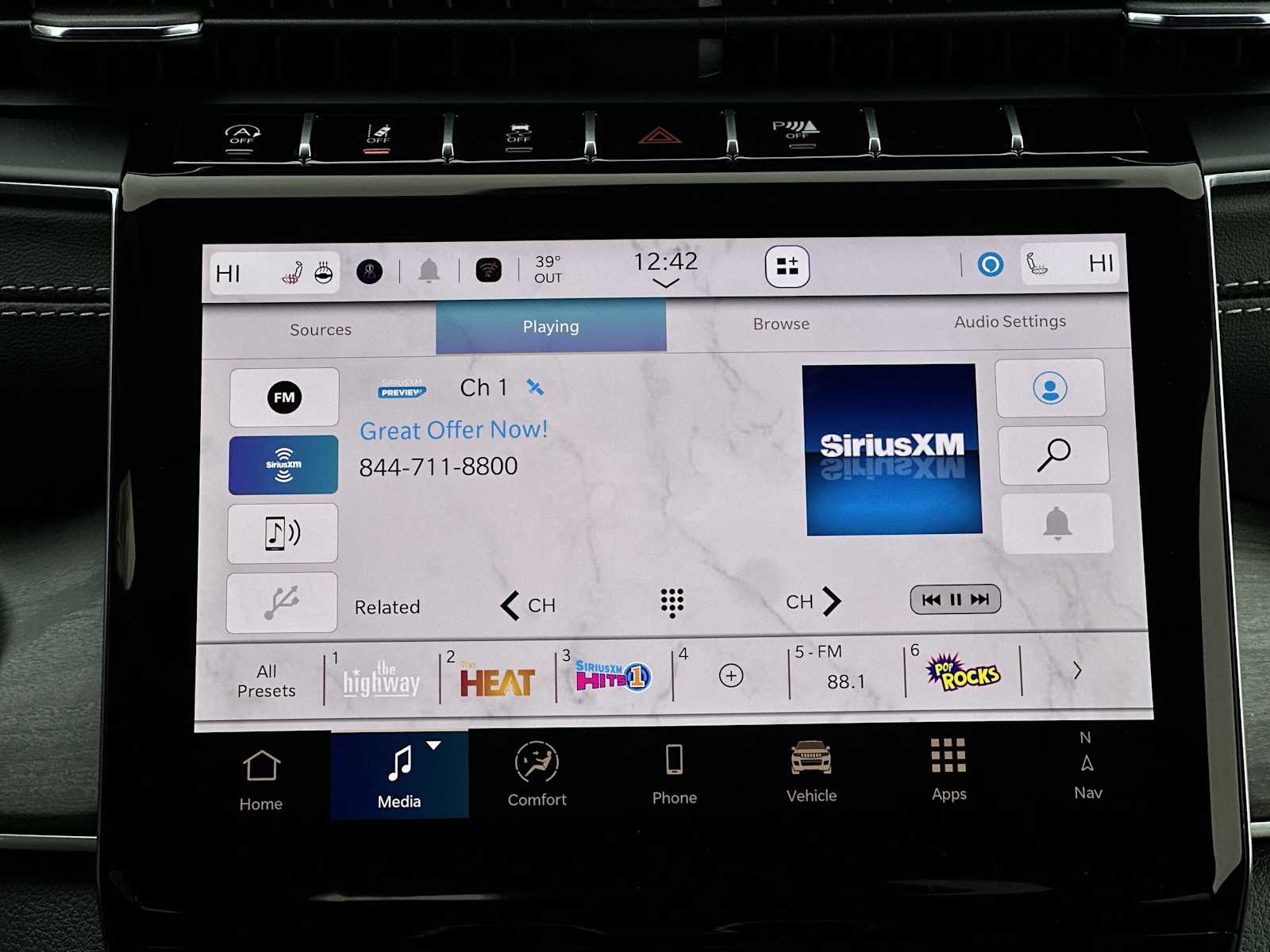 Thumbnail: 2025 Jeep Grand Cherokee - 12