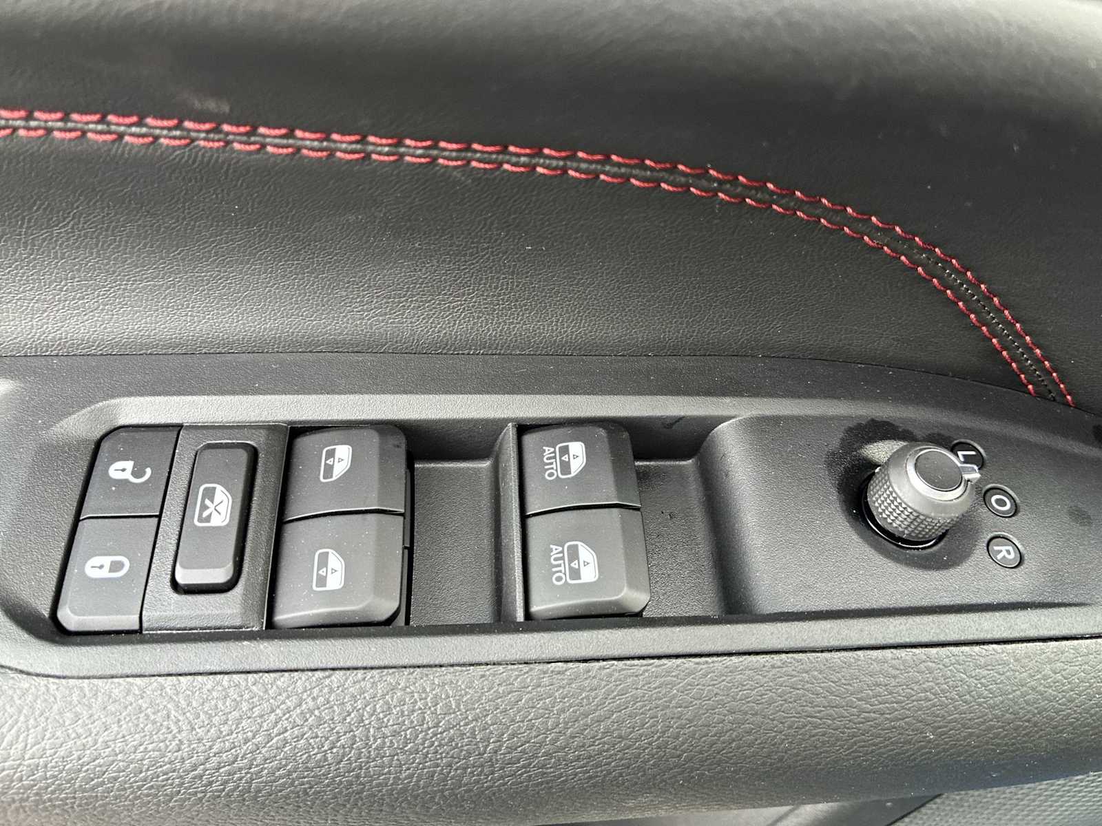 Thumbnail: 2026 Jeep Compass - 15