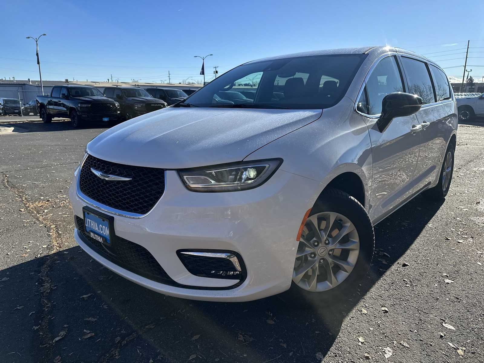 Thumbnail: 2026 Chrysler Pacifica - 27