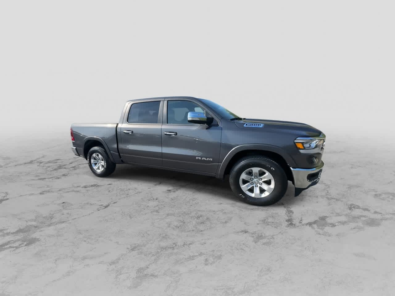 2022 Ram 1500 Laramie photo 2
