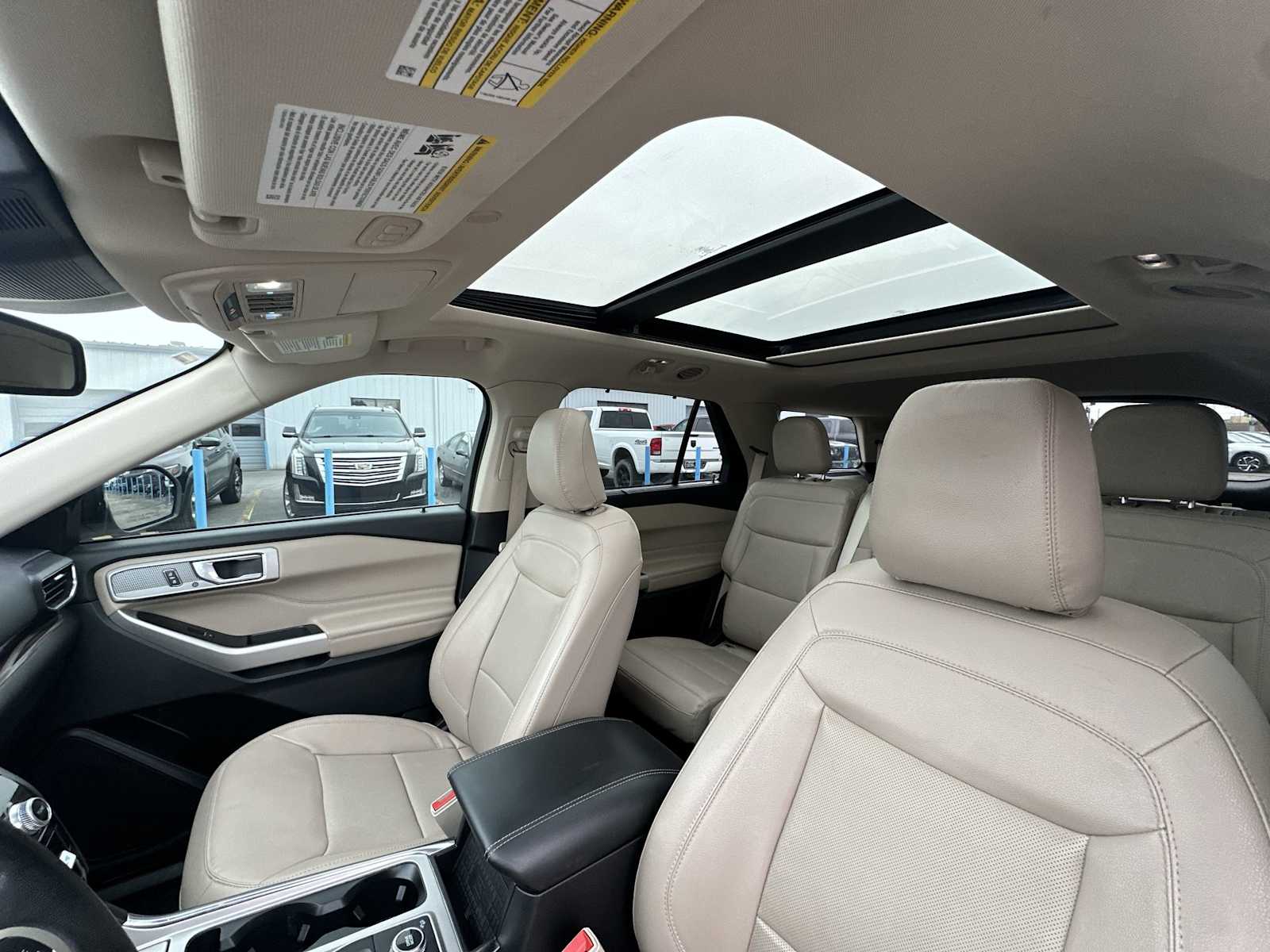 Thumbnail: 2021 Ford Explorer - 16