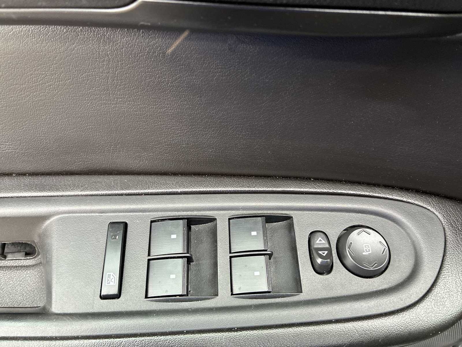 Thumbnail: 2017 Chevrolet Traverse - 15