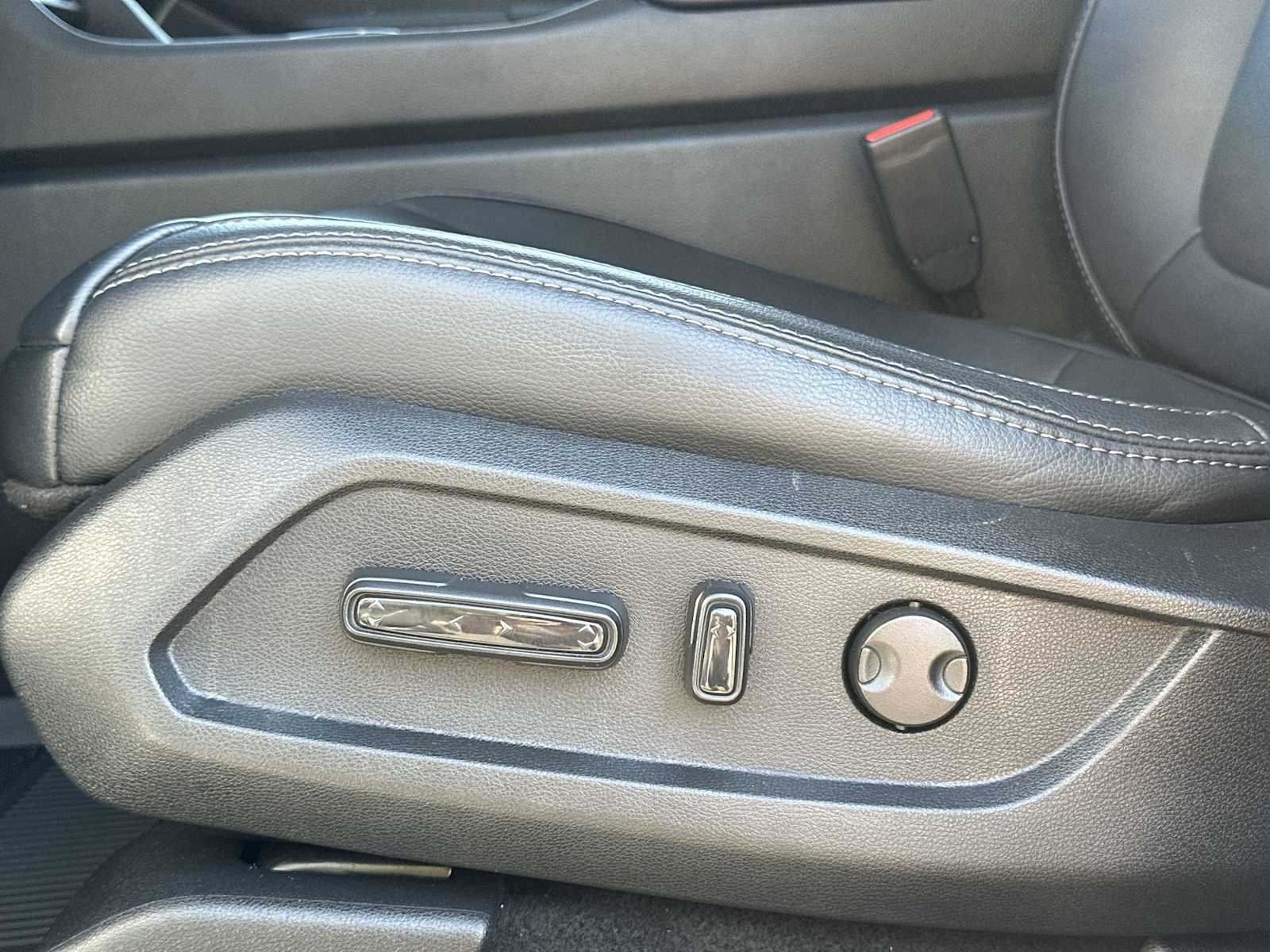 Thumbnail: 2023 Honda Pilot - 14