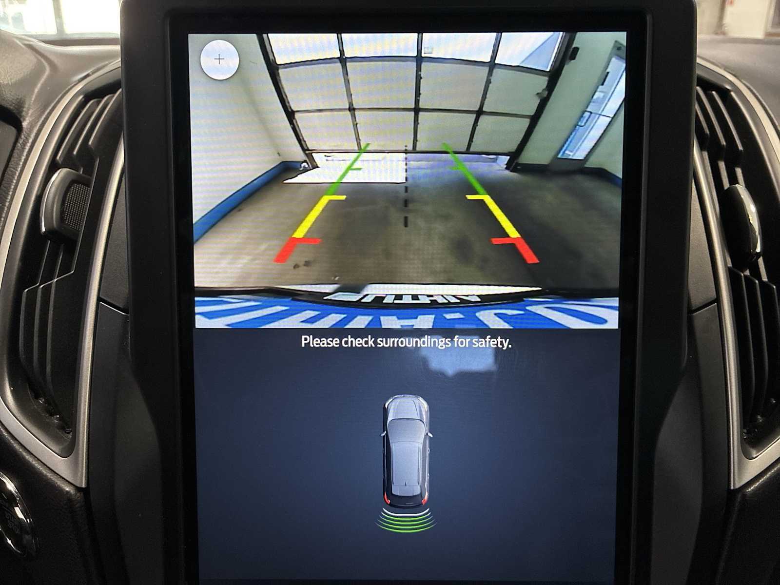 Thumbnail: 2023 Ford Edge - 23