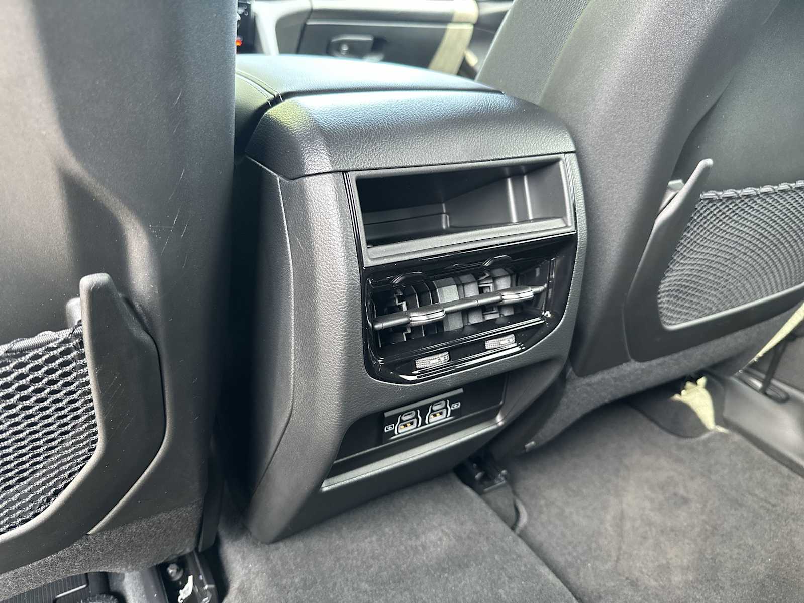 Thumbnail: 2025 Jeep Grand Cherokee - 21