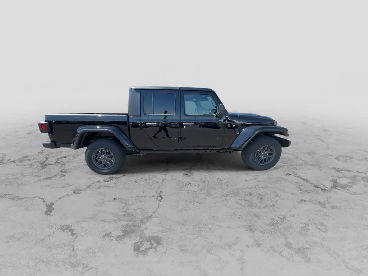 Thumbnail: 2025 Jeep Gladiator - 9
