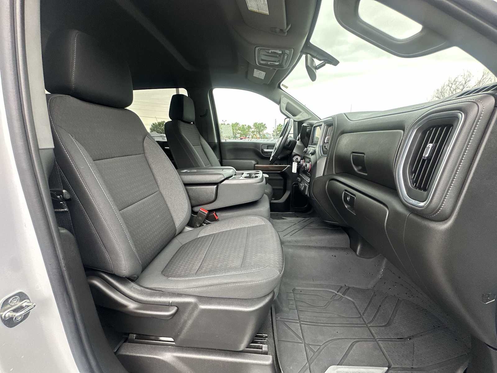 Thumbnail: 2021 Chevrolet Silverado 2500 - 23