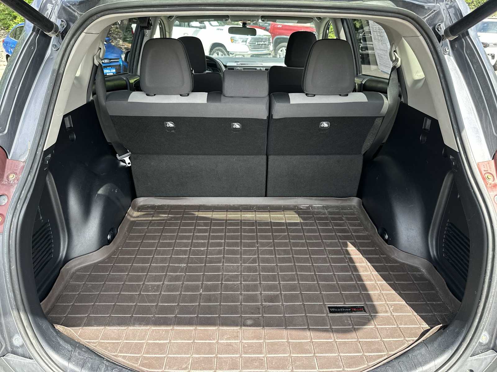 Thumbnail: 2015 Toyota RAV4 - 19