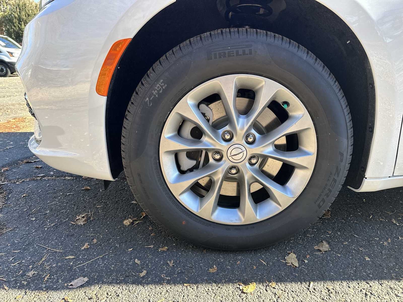 Thumbnail: 2026 Chrysler Pacifica - 18