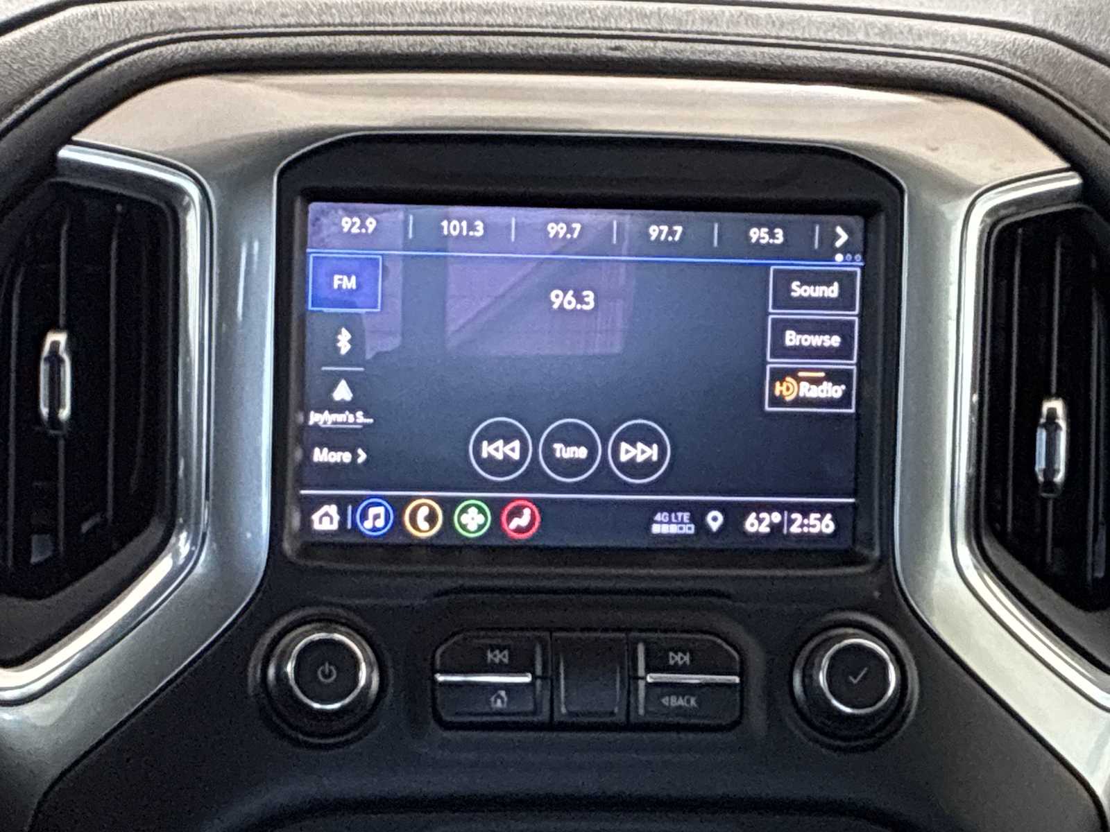 Thumbnail: 2019 Chevrolet Silverado 1500 - 12