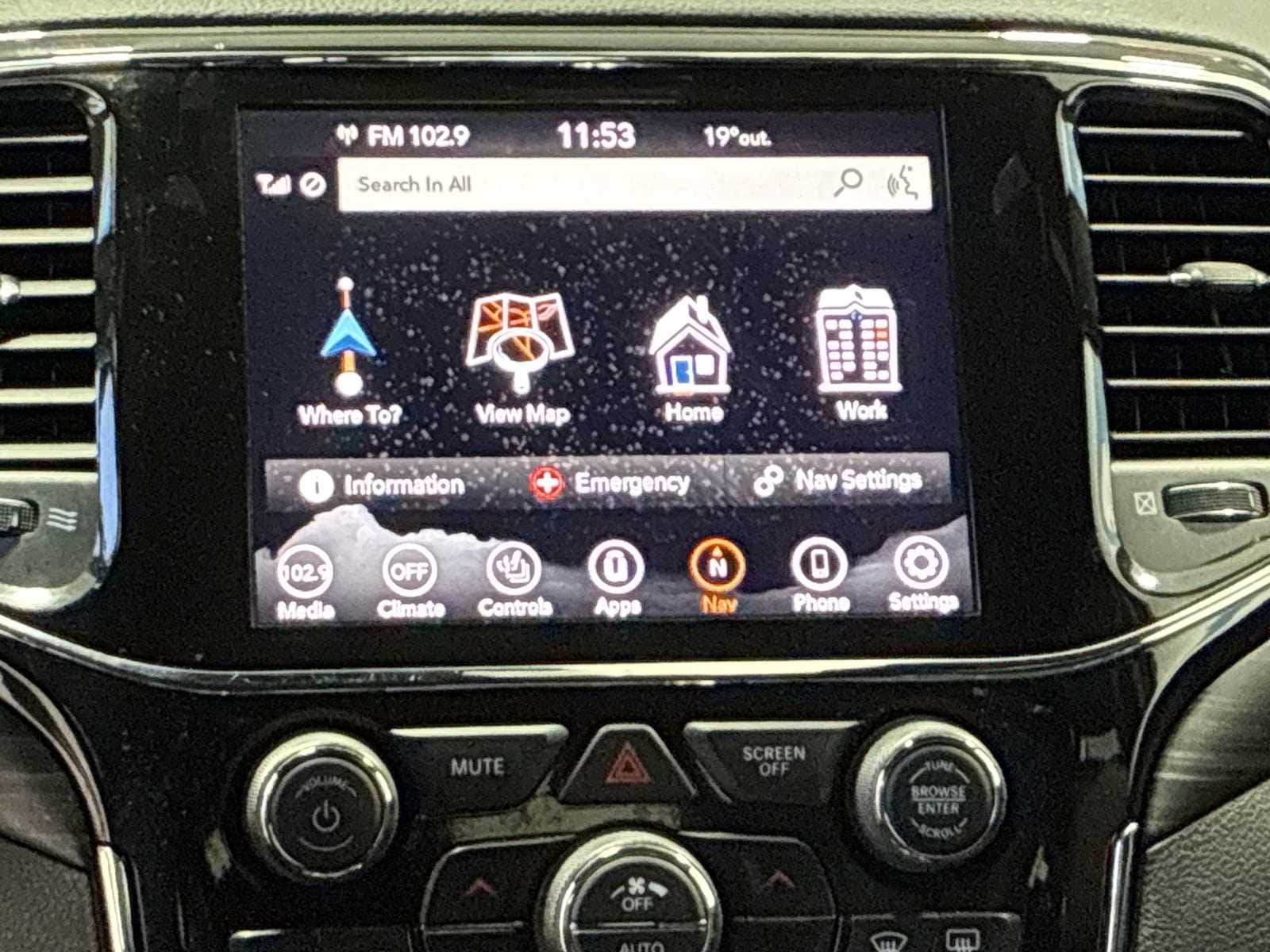 Thumbnail: 2021 Jeep Grand Cherokee - 18