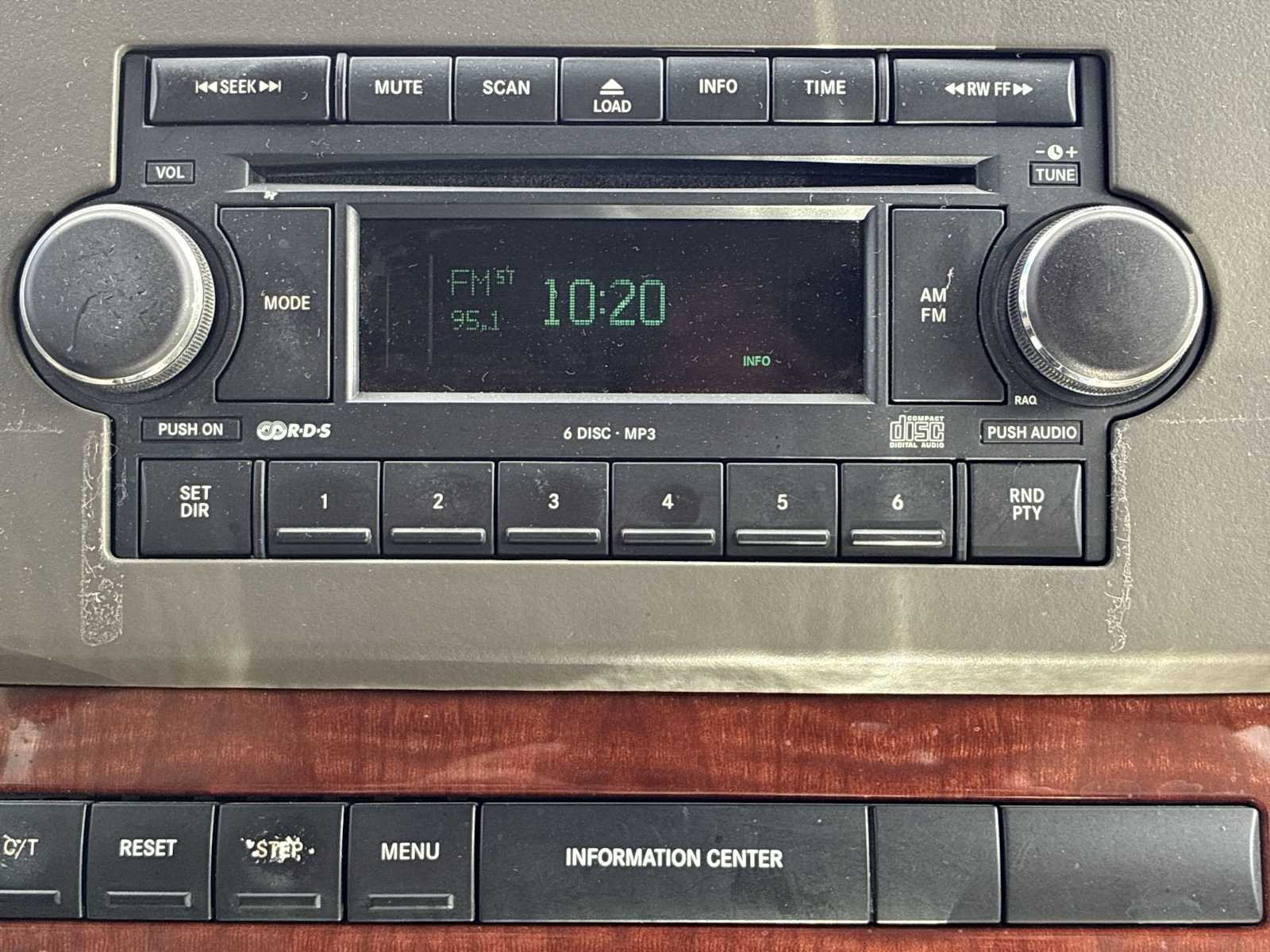 Thumbnail: 2007 Jeep Grand Cherokee - 12