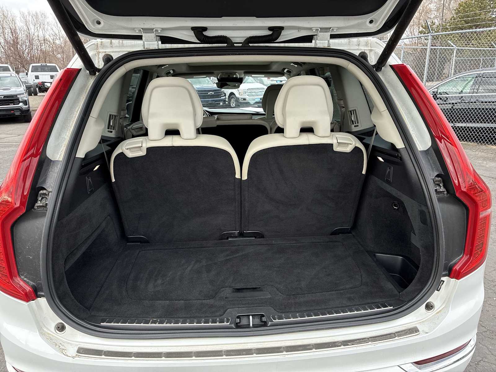 Thumbnail: 2017 Volvo XC90 - 24