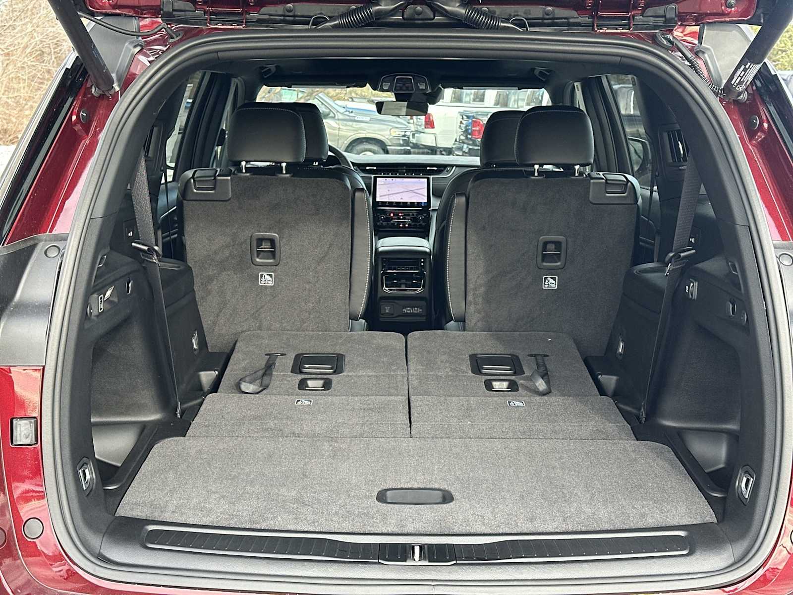 Thumbnail: 2025 Jeep Grand Cherokee - 20