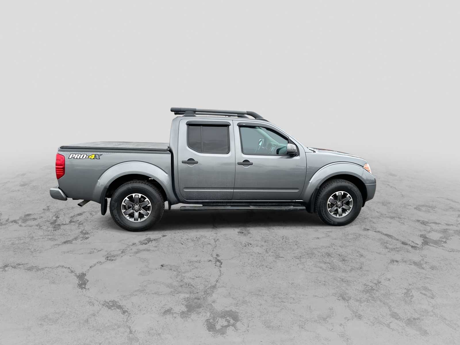 Thumbnail: 2020 Nissan Frontier - 9