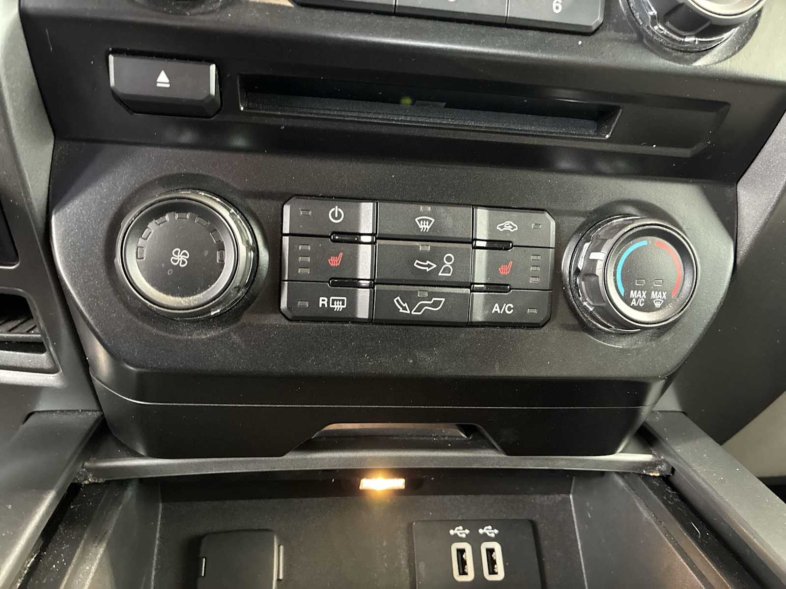 Thumbnail: 2016 Ford F-150 - 16