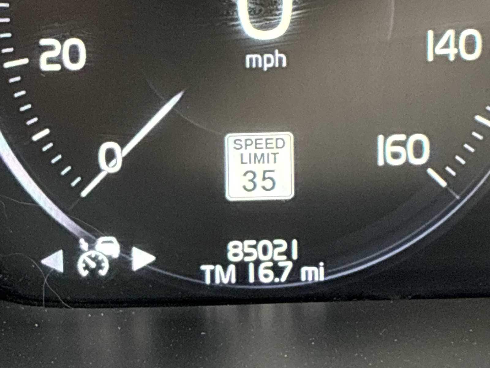 Thumbnail: 2017 Volvo XC90 - 14