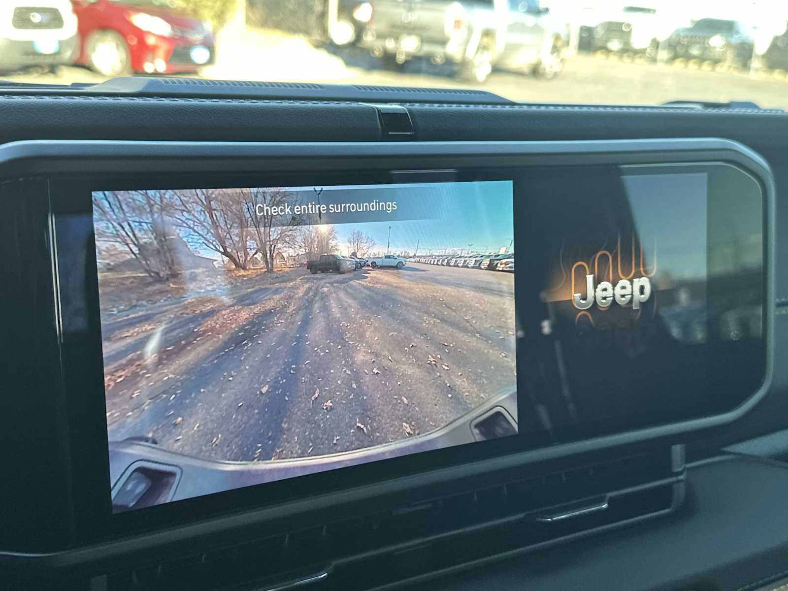 Thumbnail: 2025 Jeep Gladiator - 21