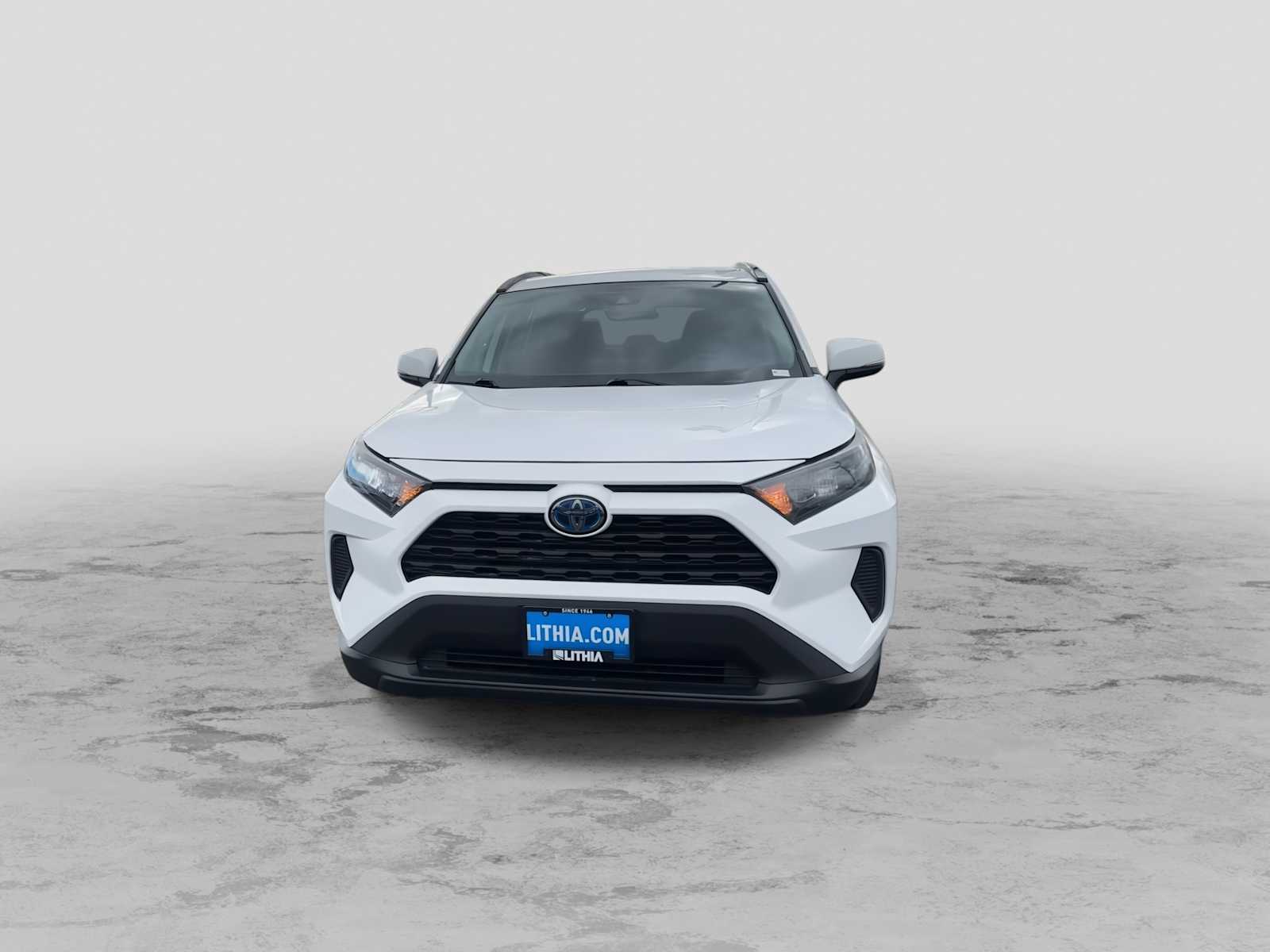 2021 Toyota RAV4 Hybrid LE photo 3