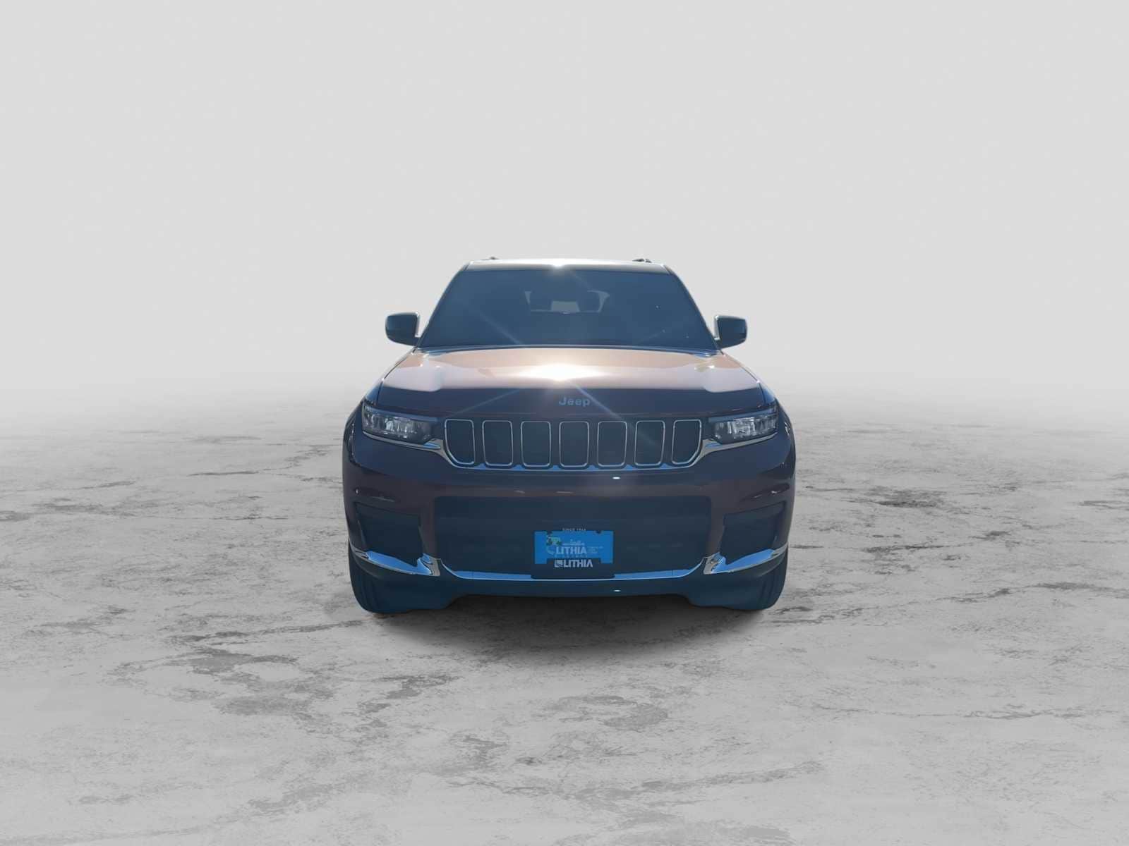 Thumbnail: 2025 Jeep Grand Cherokee - 3