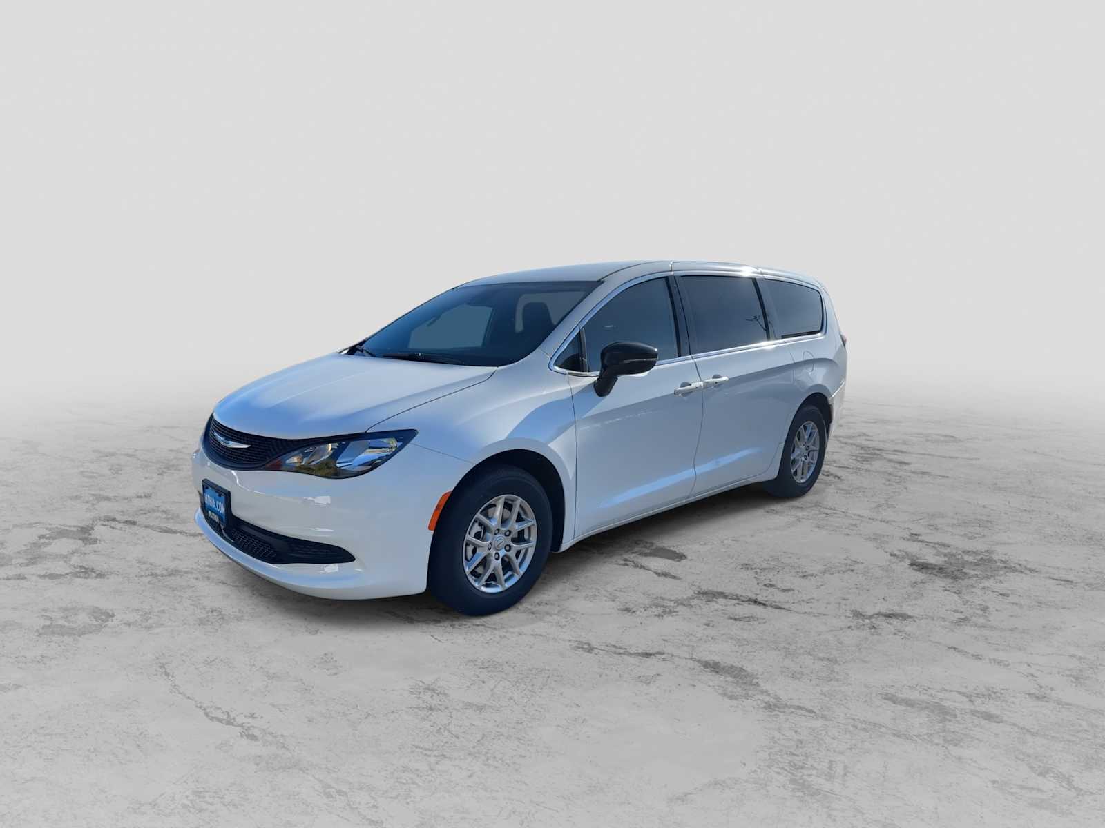 Thumbnail: 2026 Chrysler Voyager - 4