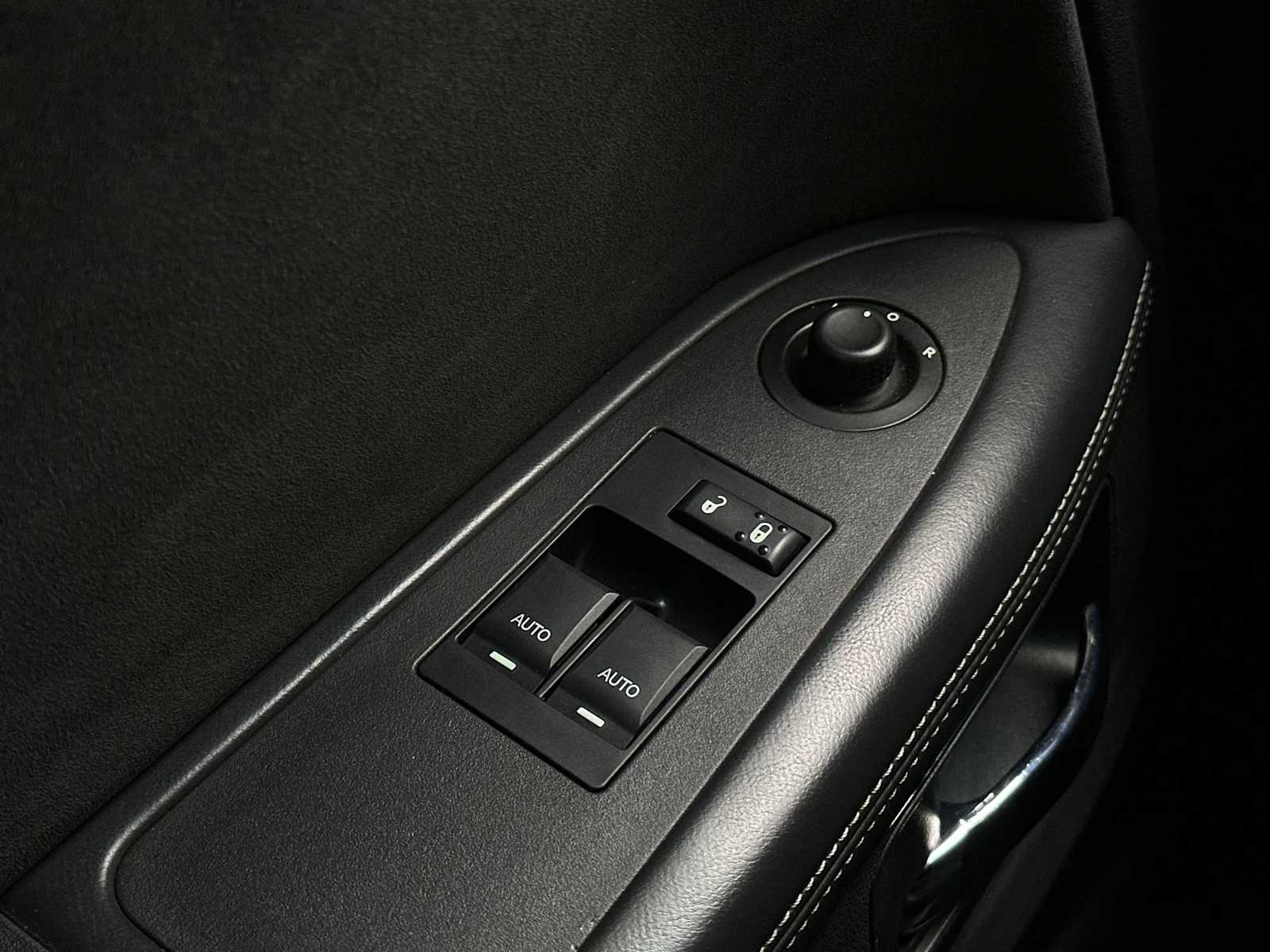 Thumbnail: 2009 Dodge Challenger - 15