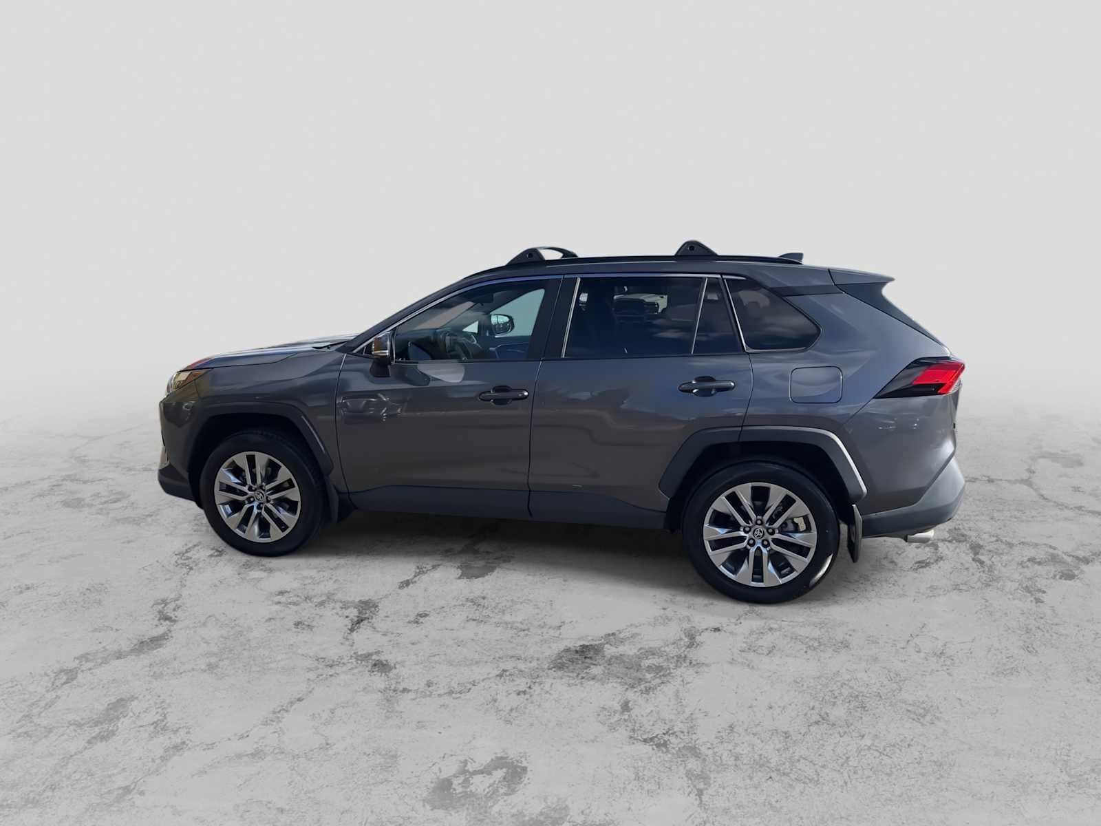 Thumbnail: 2022 Toyota RAV4 - 5