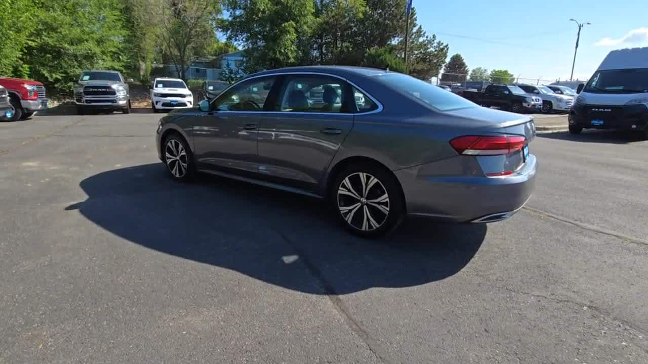 2022 Volkswagen Passat 2.0T 6
