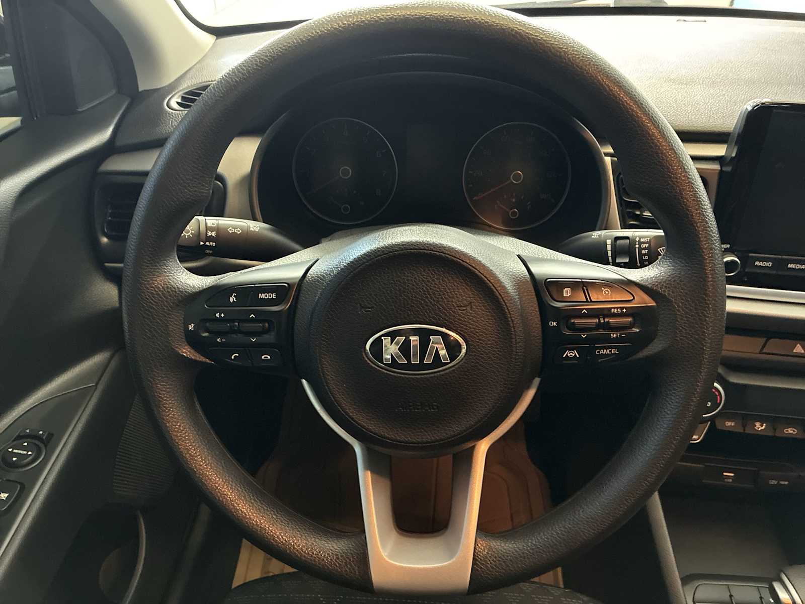 Thumbnail: 2021 Kia Rio - 11