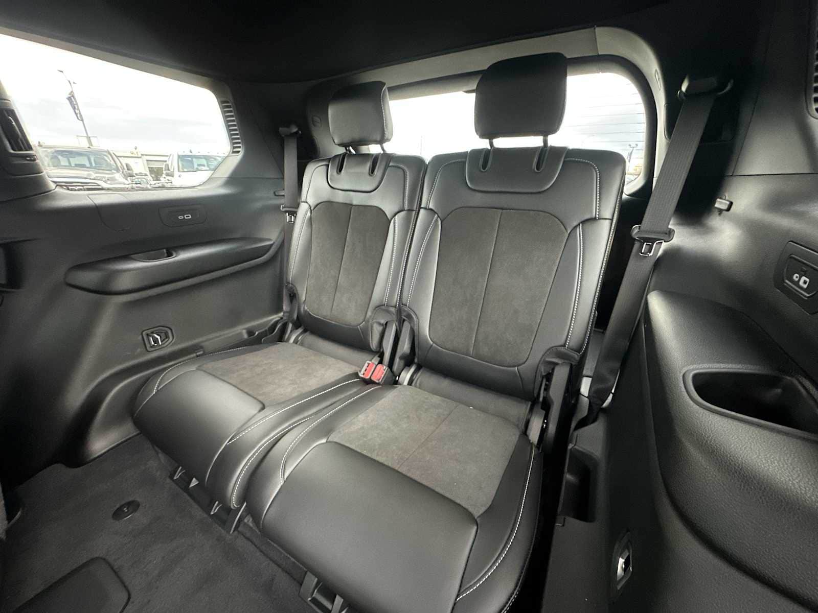 Thumbnail: 2025 Jeep Grand Cherokee - 24