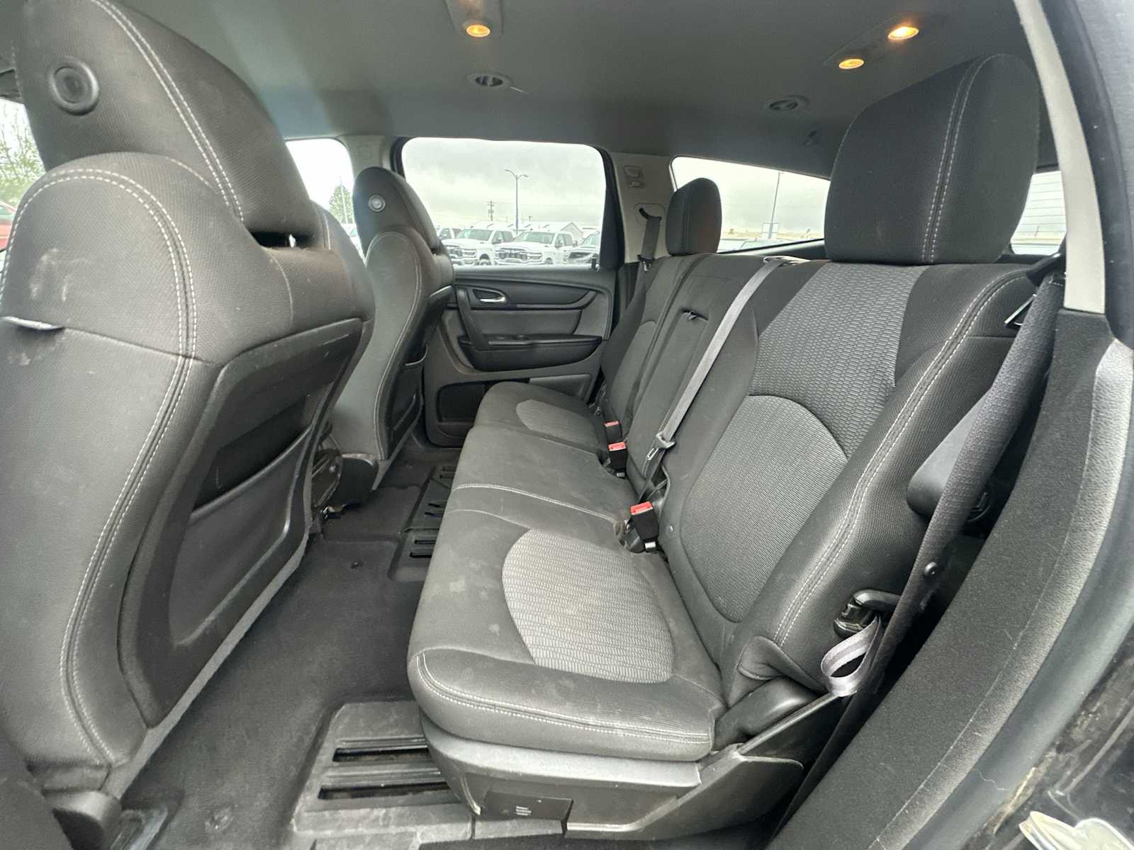 Thumbnail: 2014 Chevrolet Traverse - 22