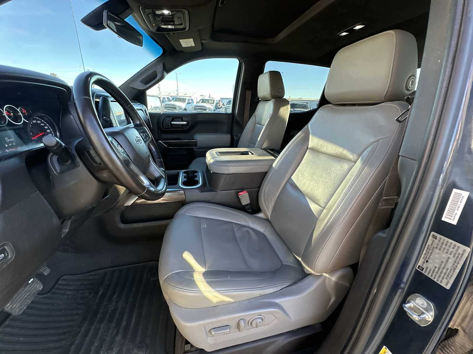 Thumbnail: 2019 Chevrolet Silverado 1500 - 13