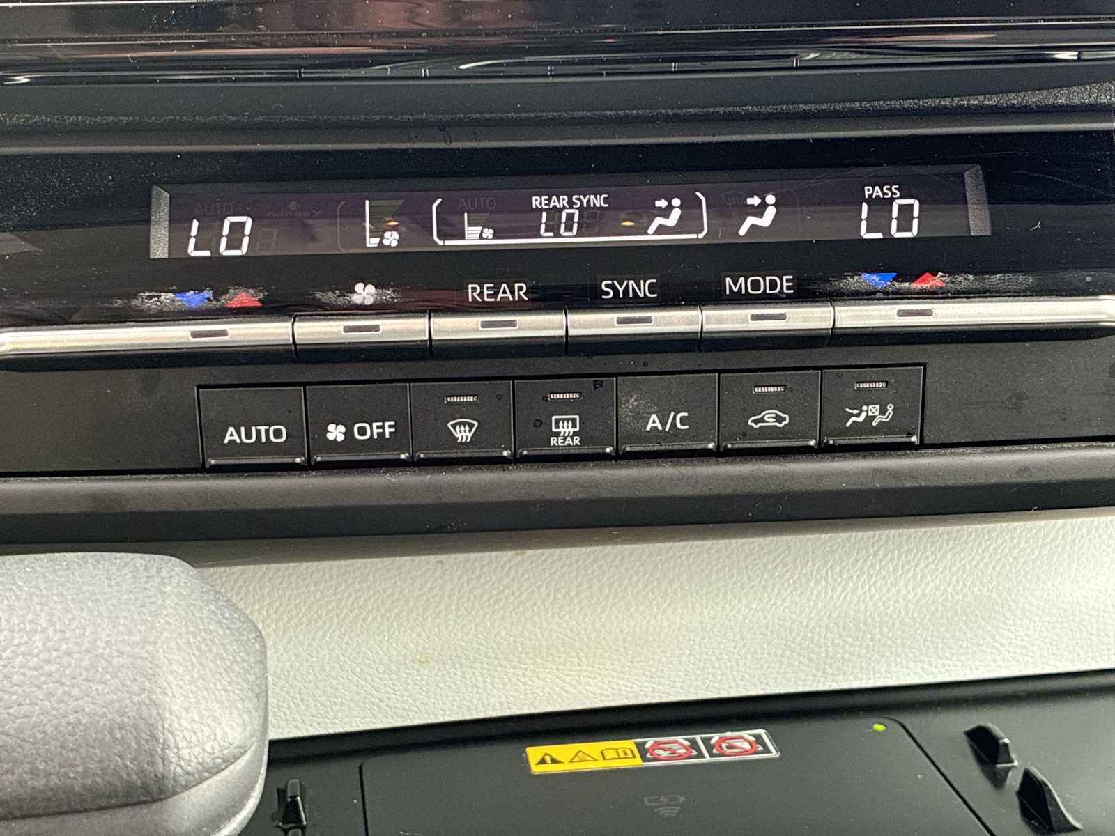 Thumbnail: 2025 Toyota Sienna - 16