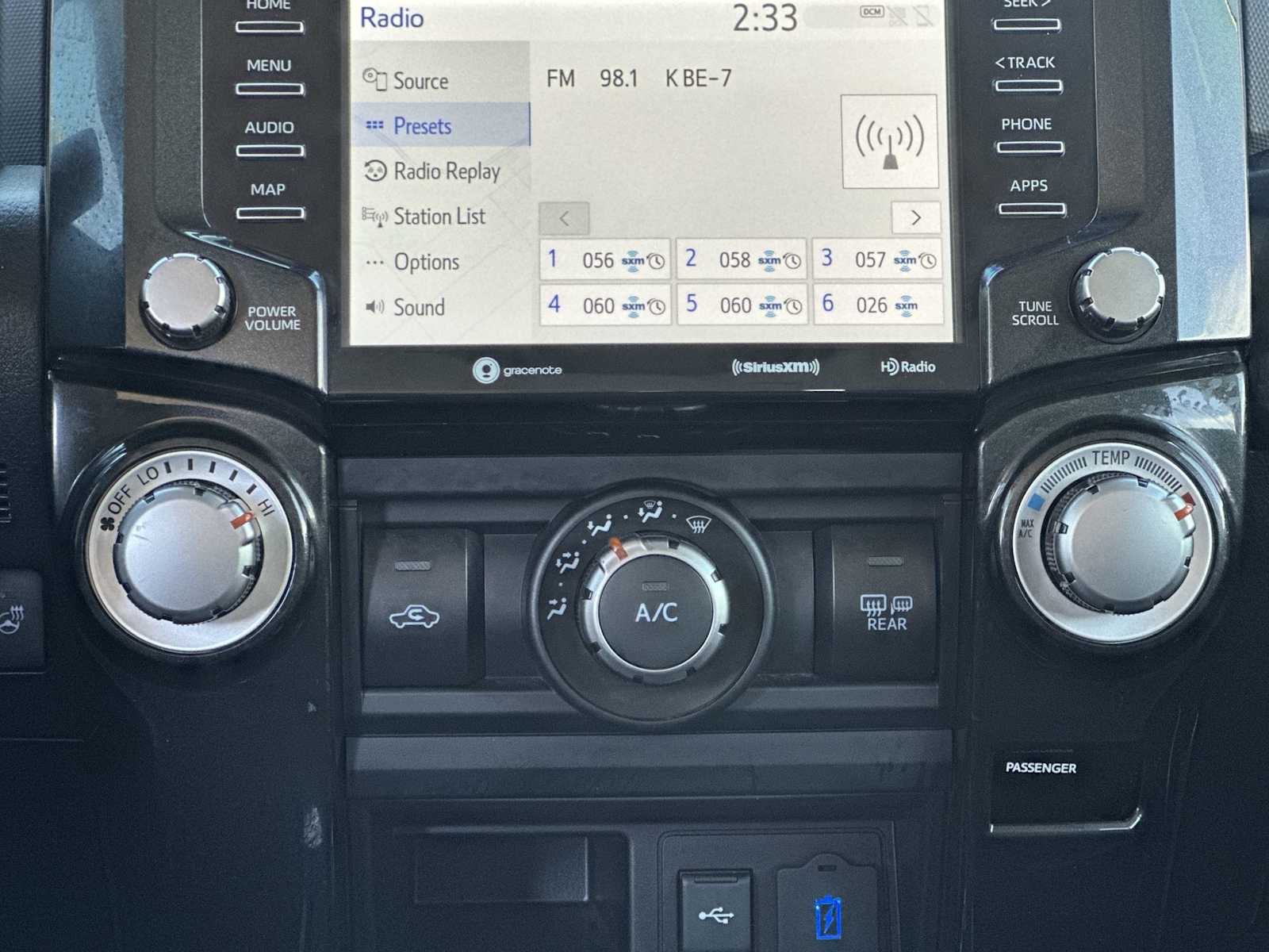 Thumbnail: 2023 Toyota 4Runner - 17