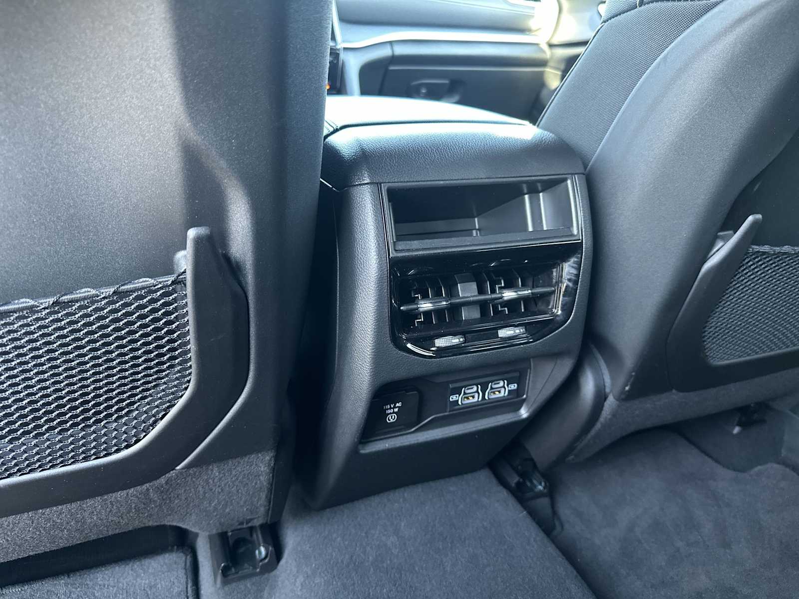 Thumbnail: 2024 Jeep Grand Cherokee - 21