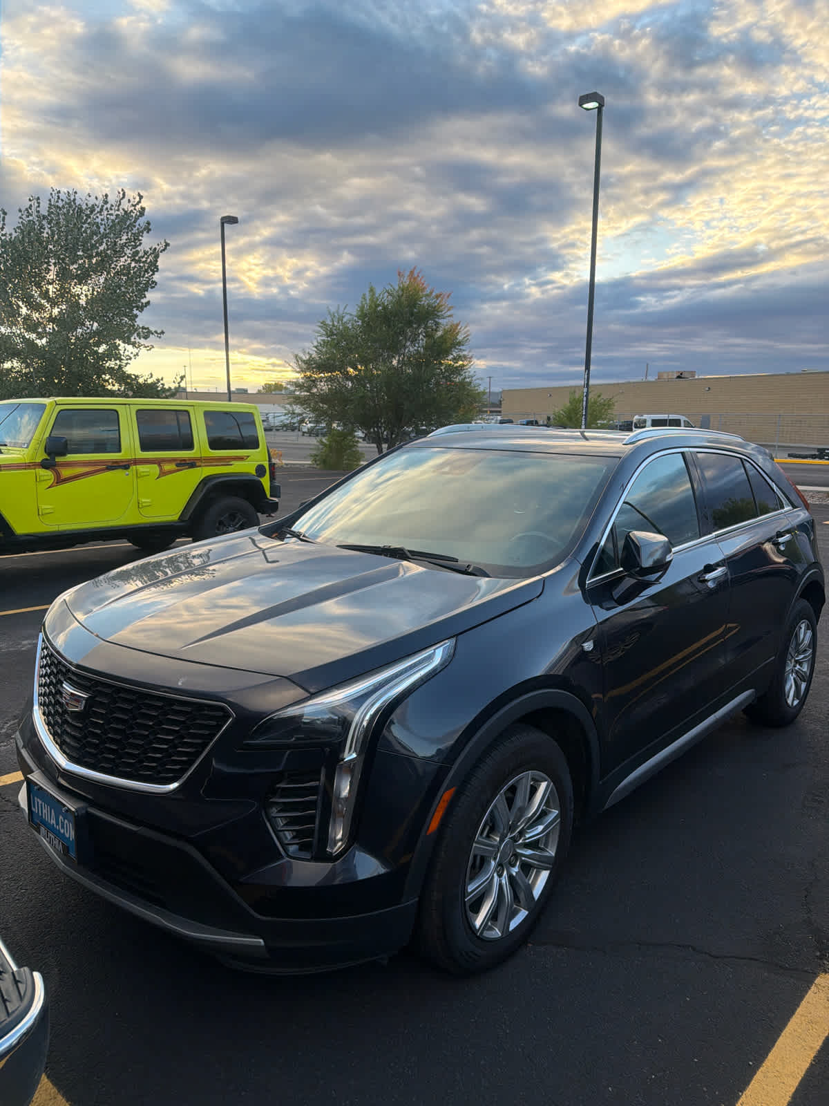 2023 Cadillac XT4 Premium Luxury