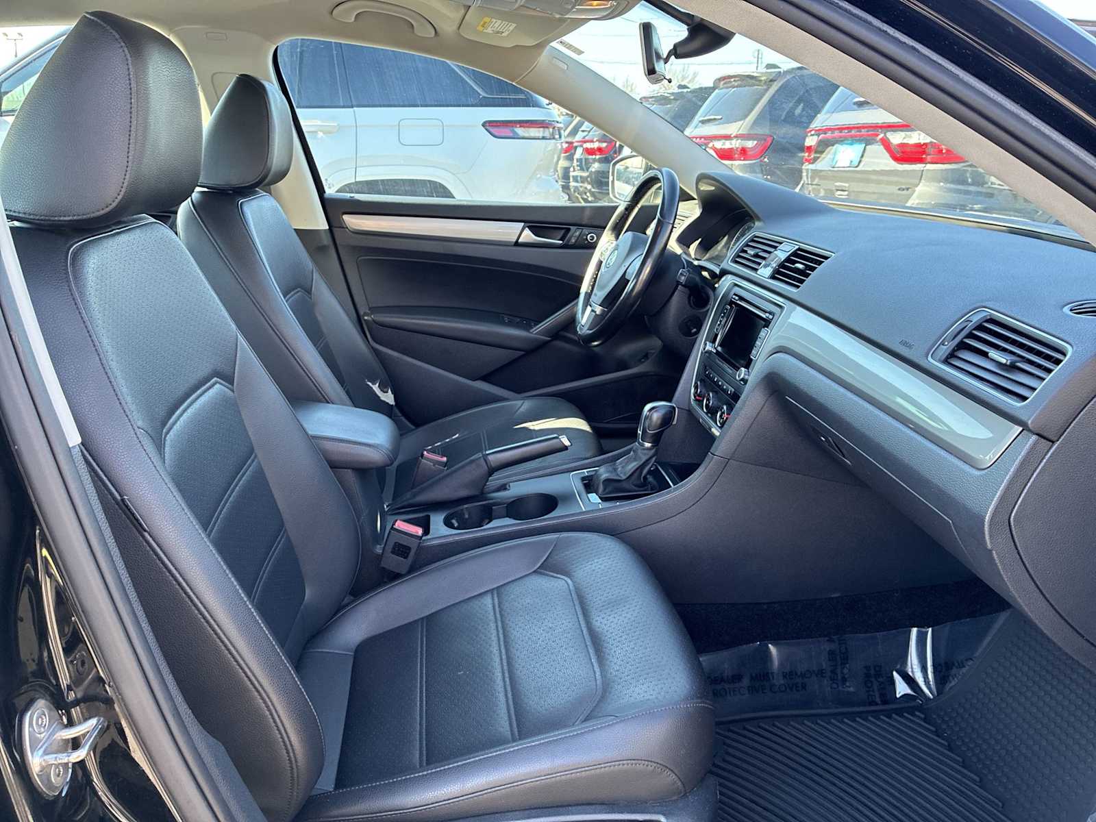 Thumbnail: 2015 Volkswagen Passat - 24