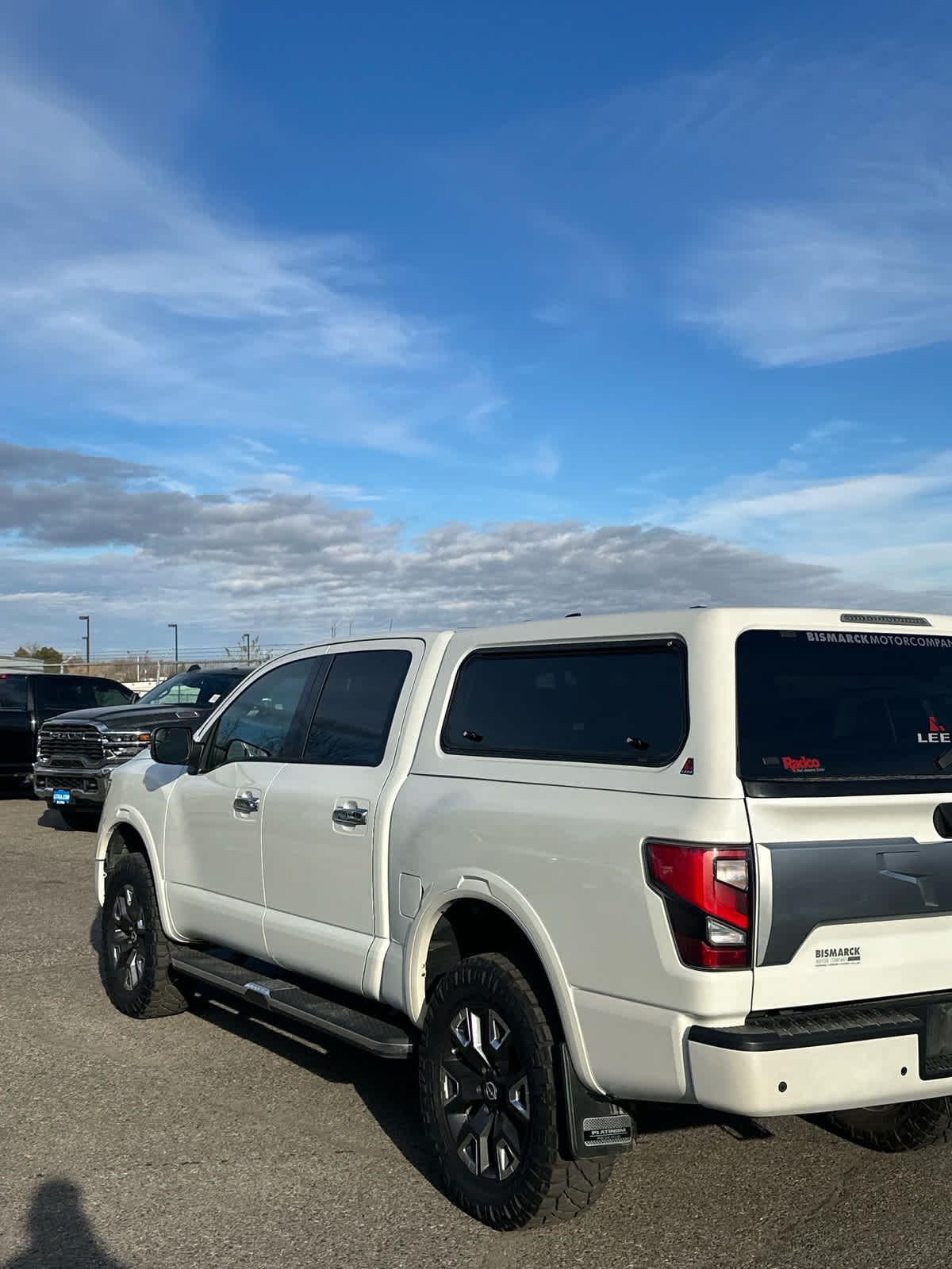 2023 Nissan Titan Platinum Reserve photo 2